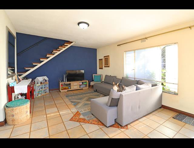 3 BEDROOM TOWNHOUSE FOR SALE IN FAIRLAND